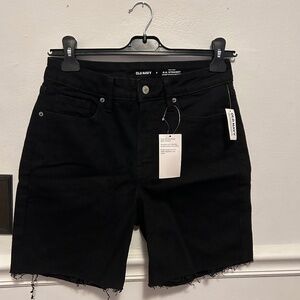Old Navy High-Rise O.G. Straight Black Jean Shorts - Size 6